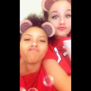 Meet your Posher, Abby